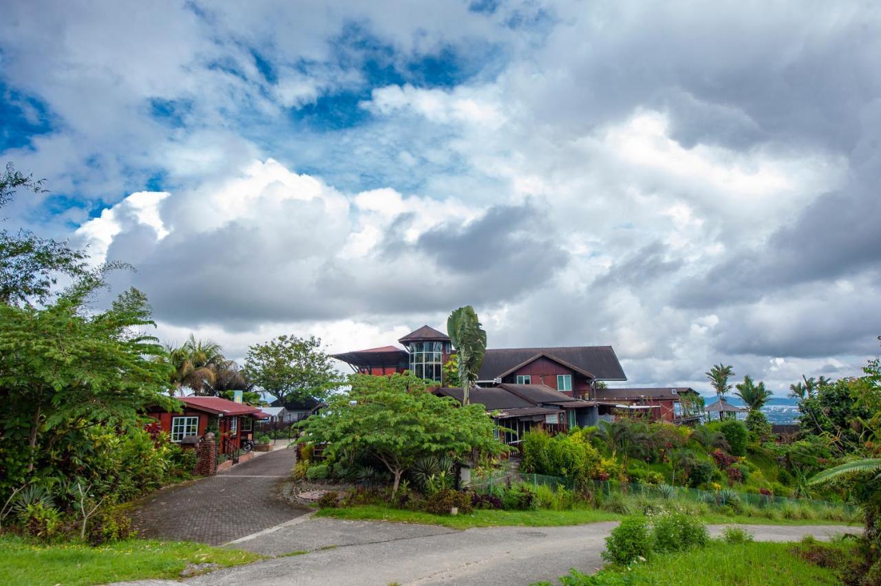 Sinurambi Bed & Breakfast - Mills Residence Penampang Exterior photo